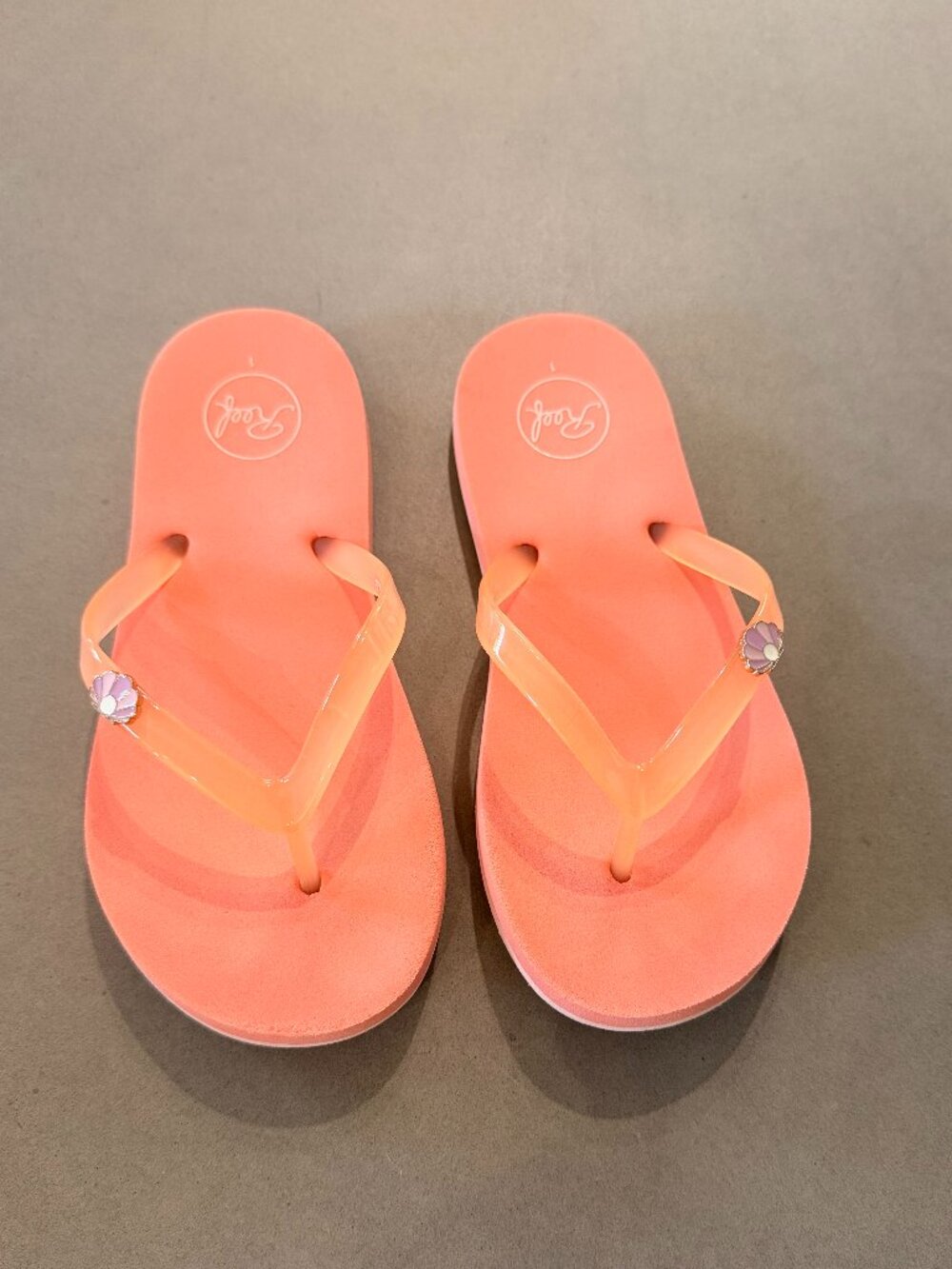 Reef Girls Coral Shell Charm Flip-Flops Size 1